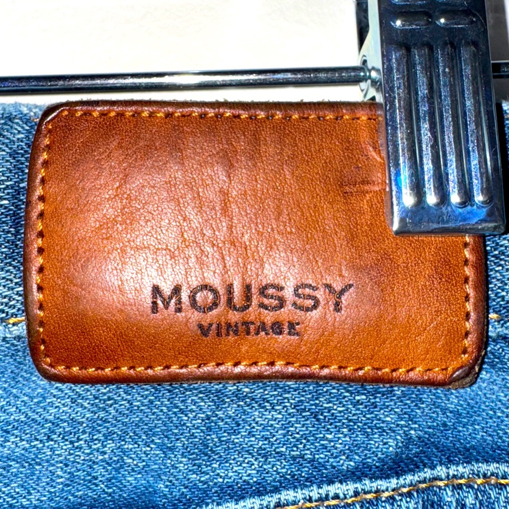 Moussy size 25 jeans